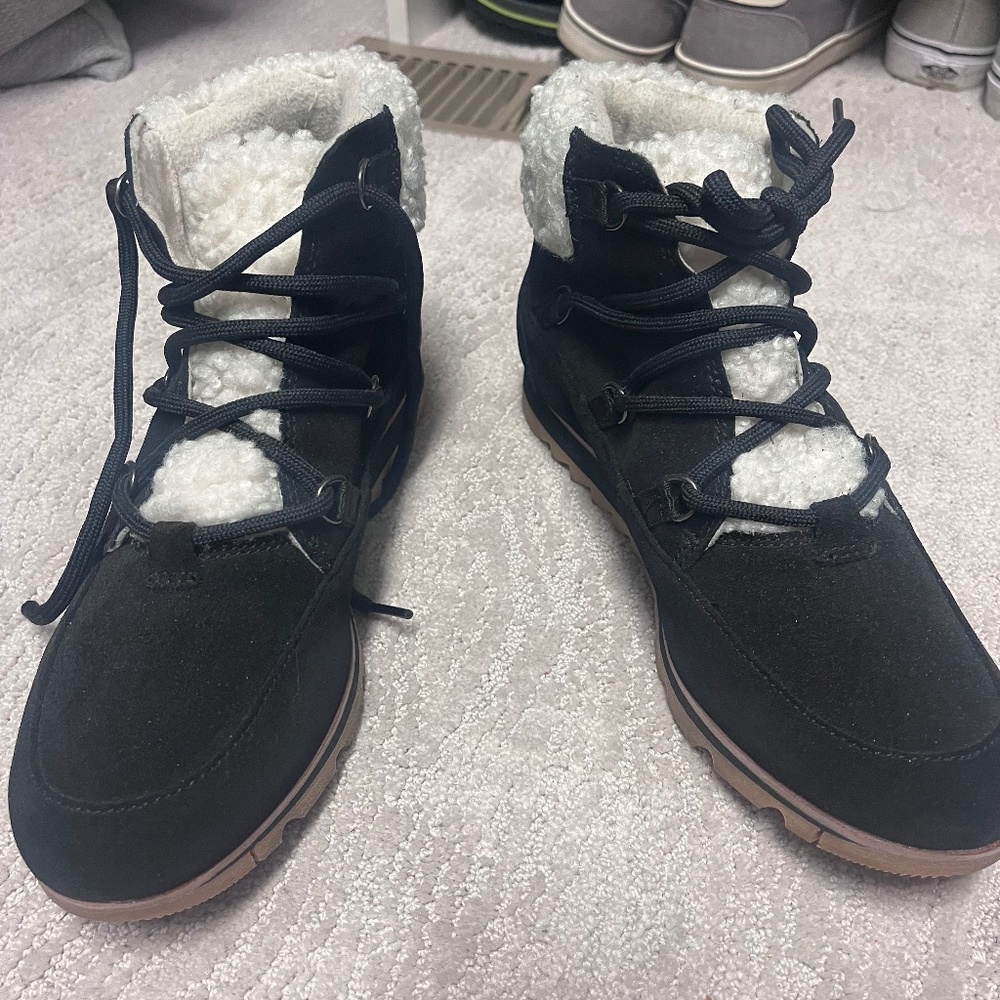 Sorel boots- size 10